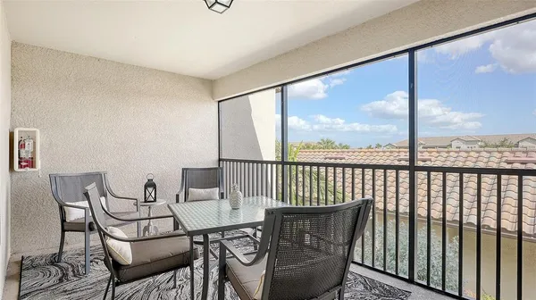 $4,500 | 5710 Palmer Circle, Unit 201, Bradenton, FL 34211