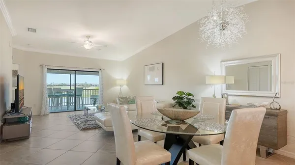 $4,500 | 5710 Palmer Circle, Unit 201, Bradenton, FL 34211