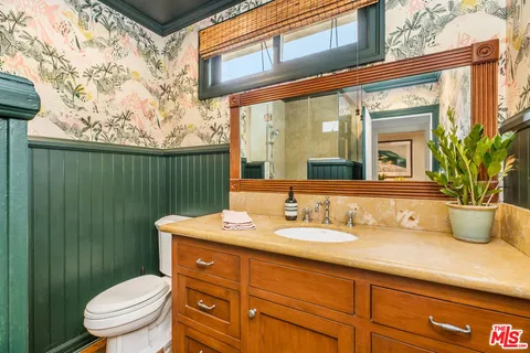 $1,150,000 | 5107 Colfax Avenue, Valley Village, CA 91607