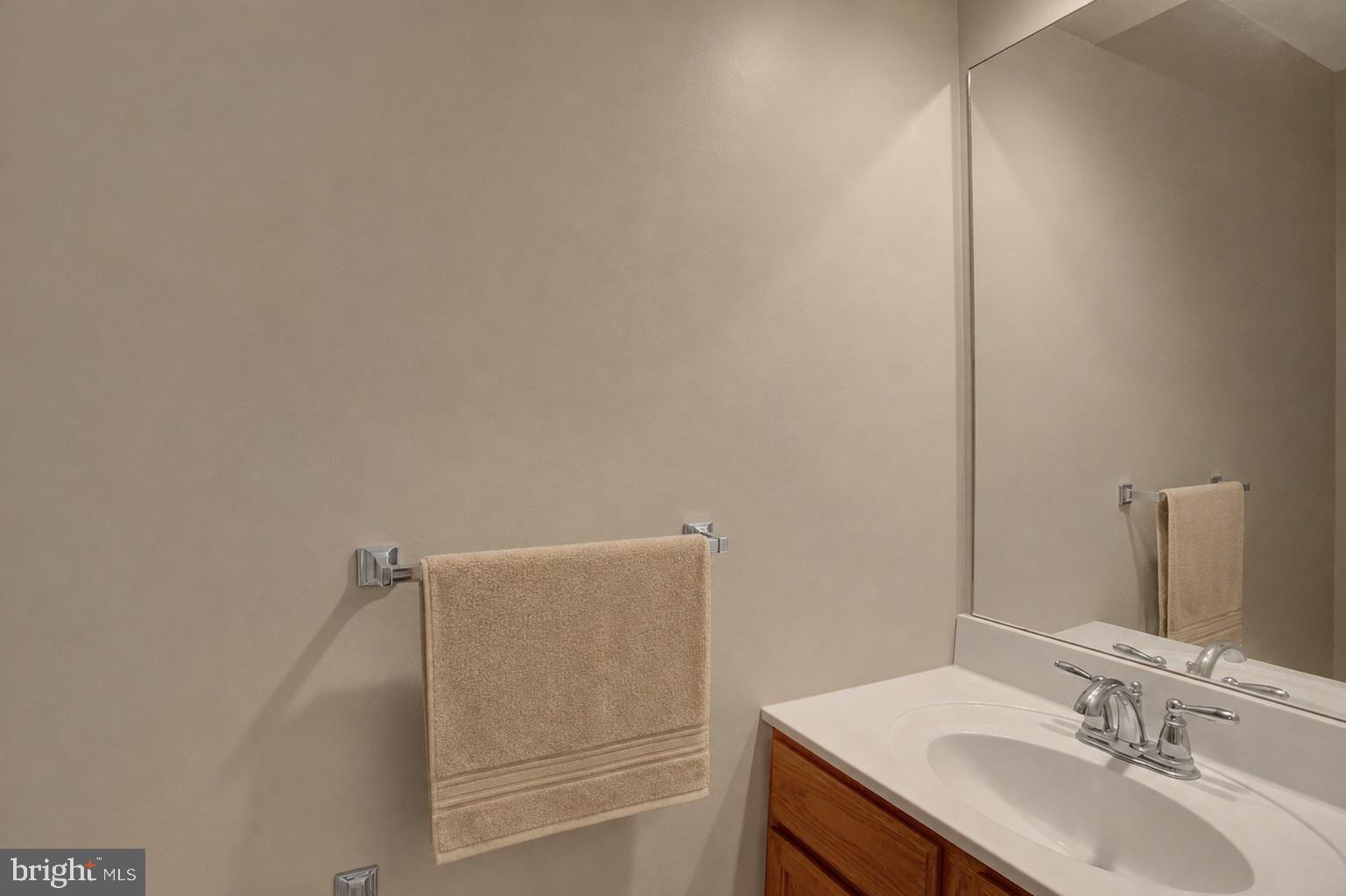 120 Riding Silks Lane York, PA 17404 - Photo 30 of 34 1/2 Bath