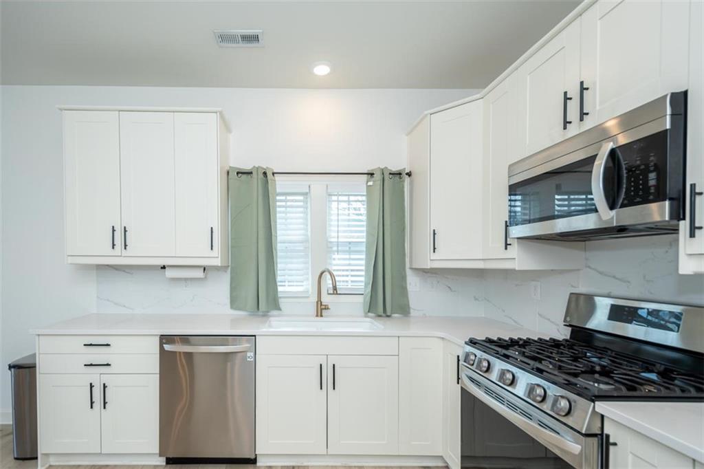 211 Harrison Street Pomona, KS 66076 - Photo 12 of 41