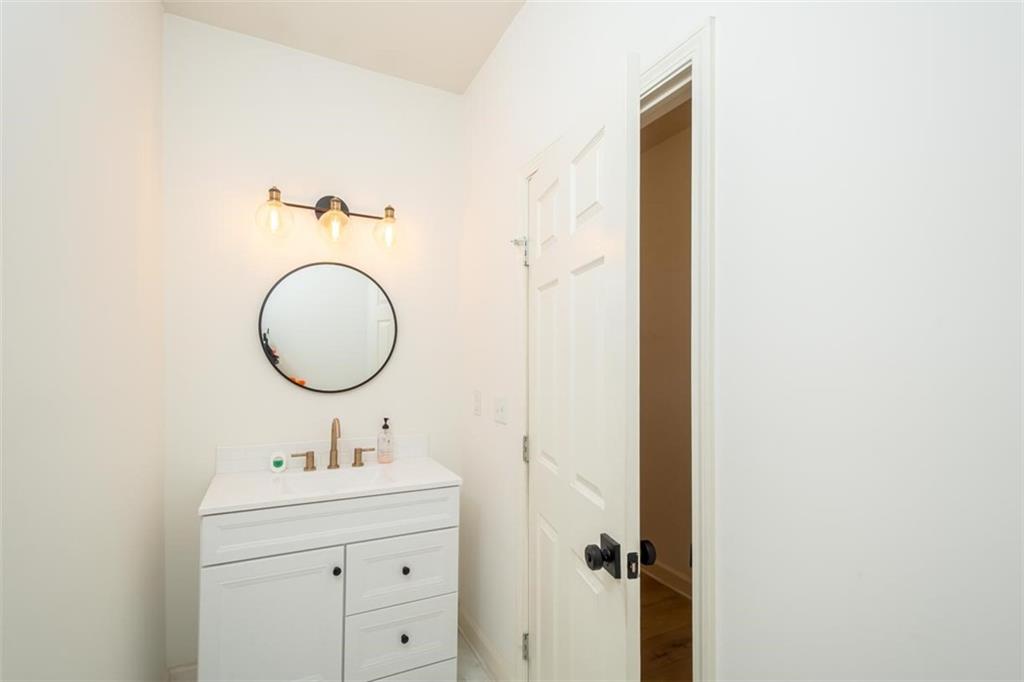 211 Harrison Street Pomona, KS 66076 - Photo 26 of 41