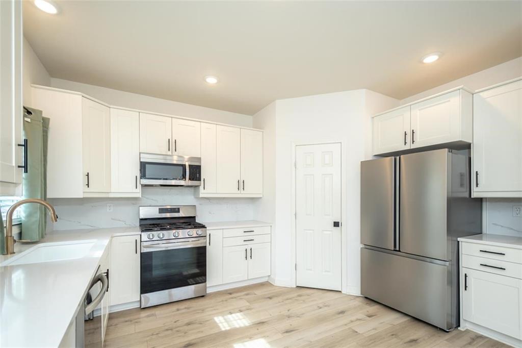 211 Harrison Street Pomona, KS 66076 - Photo 8 of 41