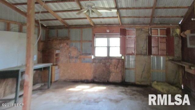 12141 Poordo Road Pittsburg, IL 62974 - Photo 14 of 18