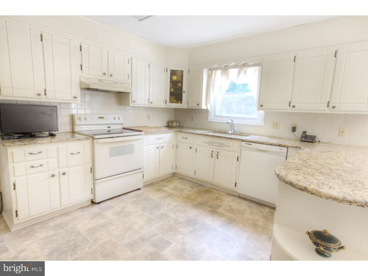 760 Reeceville Road Coatesville, PA 19320 - Photo 4 of 23 Kitchen