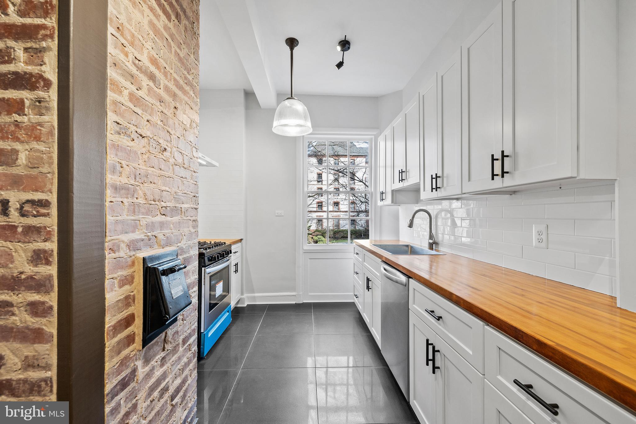 6 Upland Road, Unit B1 Baltimore, MD 21210 - Photo 22 of 39 Remodeled Kitchen