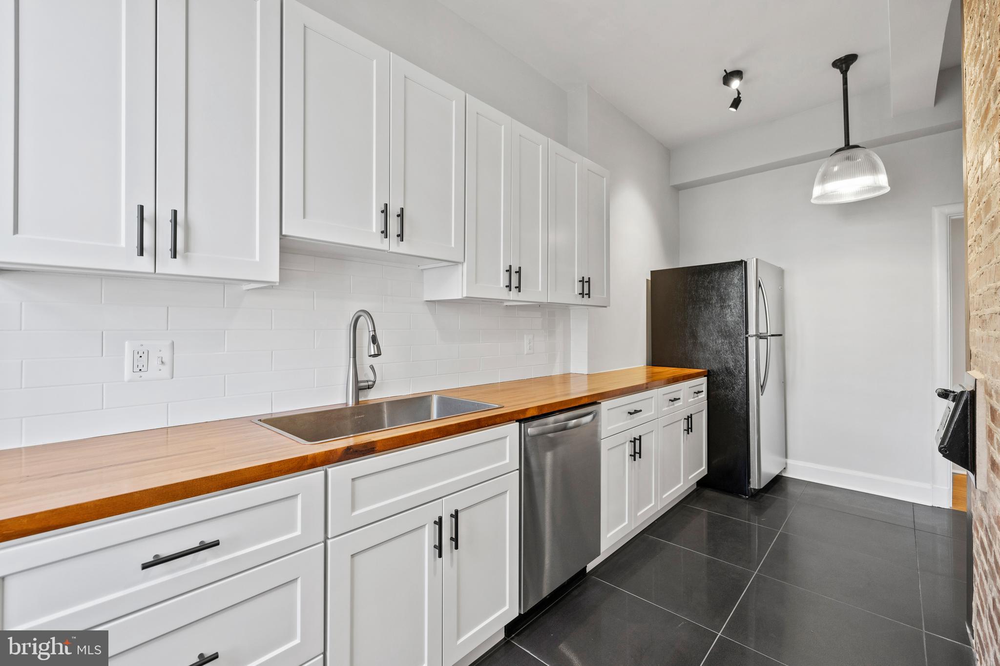 6 Upland Road, Unit B1 Baltimore, MD 21210 - Photo 24 of 39 Kitchen