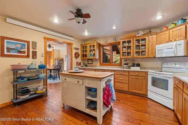 $799,000 | 281 Pine Street, Alpine, WY 83128