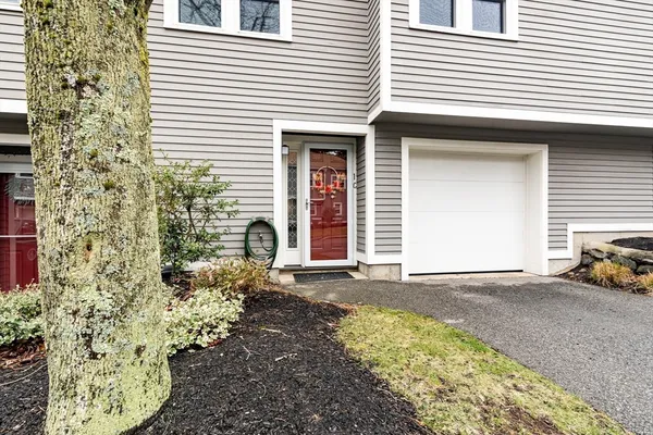$449,900 | 1 Halsey Way, Unit 1C, Salem, MA 01970