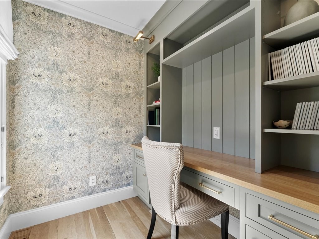 4 Edson Road Natick, MA 01760 - Photo 5 of 36 Gallery Image 5