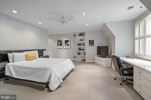 $3,495,000 | 8917 Harvest Square Court, Potomac, MD 20854