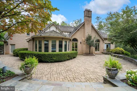 $3,495,000 | 8917 Harvest Square Court, Potomac, MD 20854