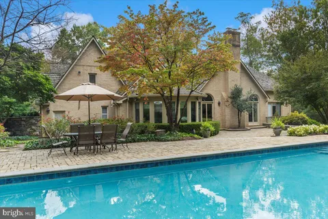 $3,495,000 | 8917 Harvest Square Court, Potomac, MD 20854