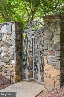 $3,495,000 | 8917 Harvest Square Court, Potomac, MD 20854