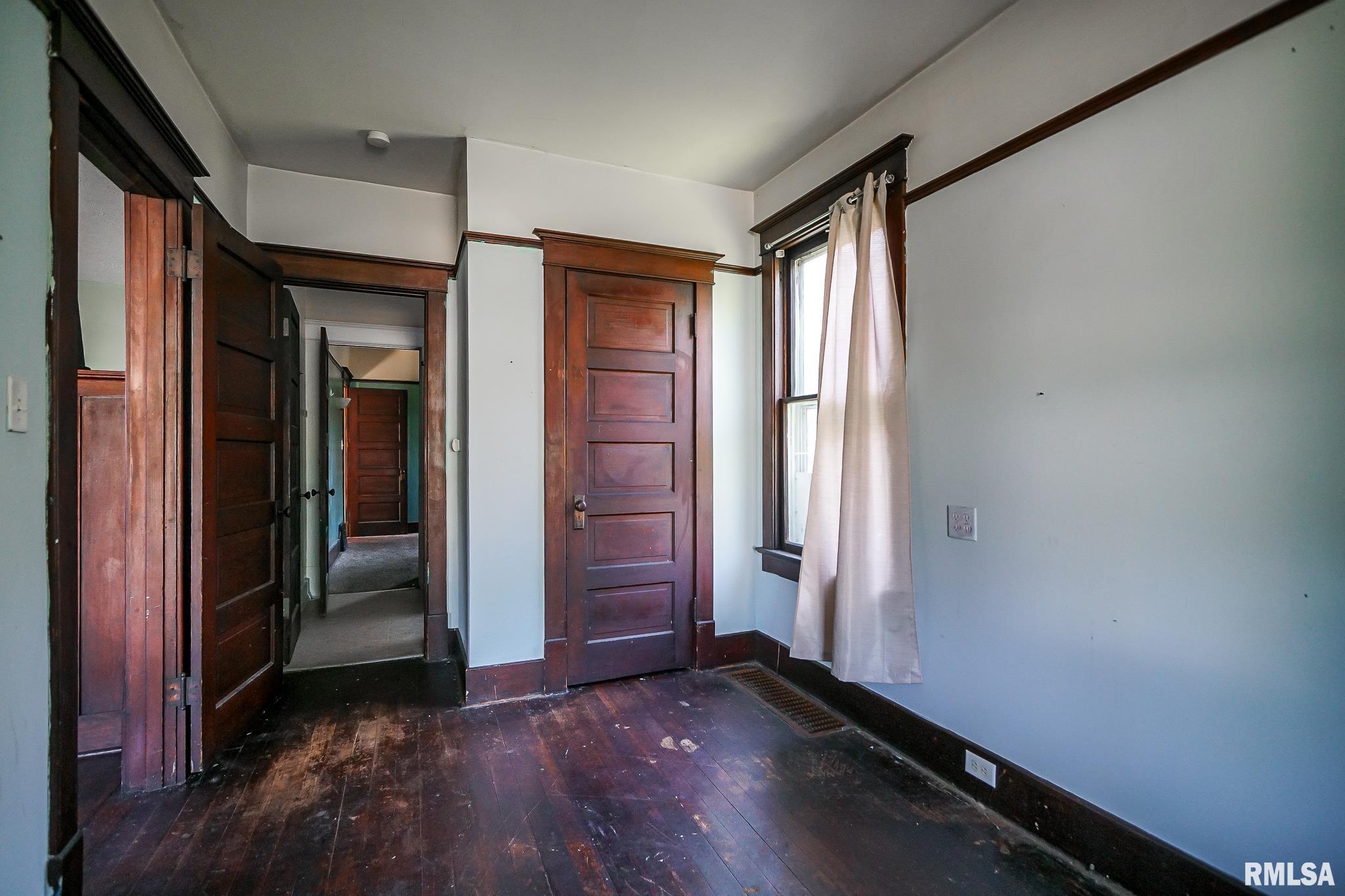 2223 North Sheridan Road Peoria, IL 61604 - Photo 20 of 30
