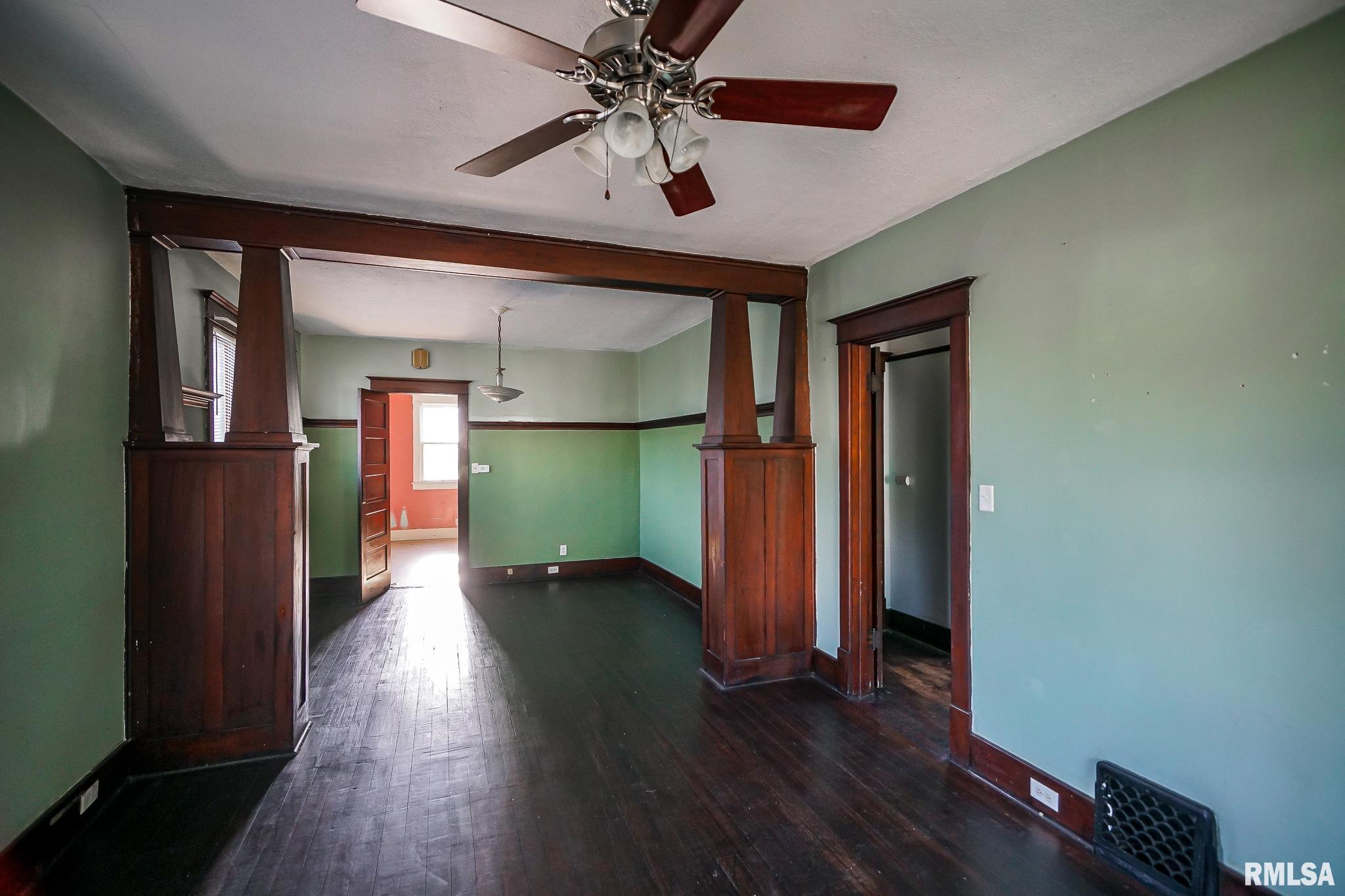 2223 North Sheridan Road Peoria, IL 61604 - Photo 5 of 30