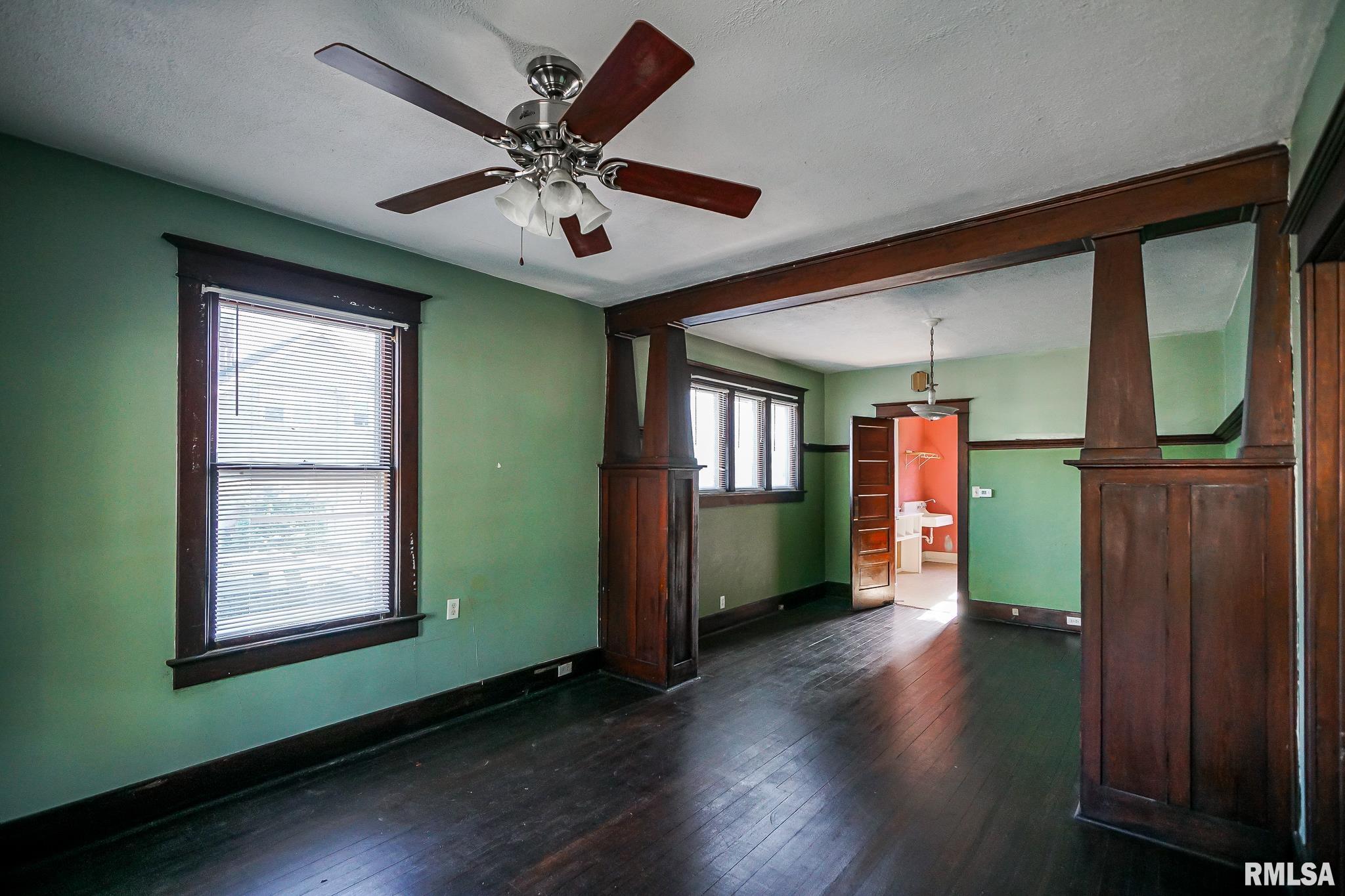 2223 North Sheridan Road Peoria, IL 61604 - Photo 6 of 30
