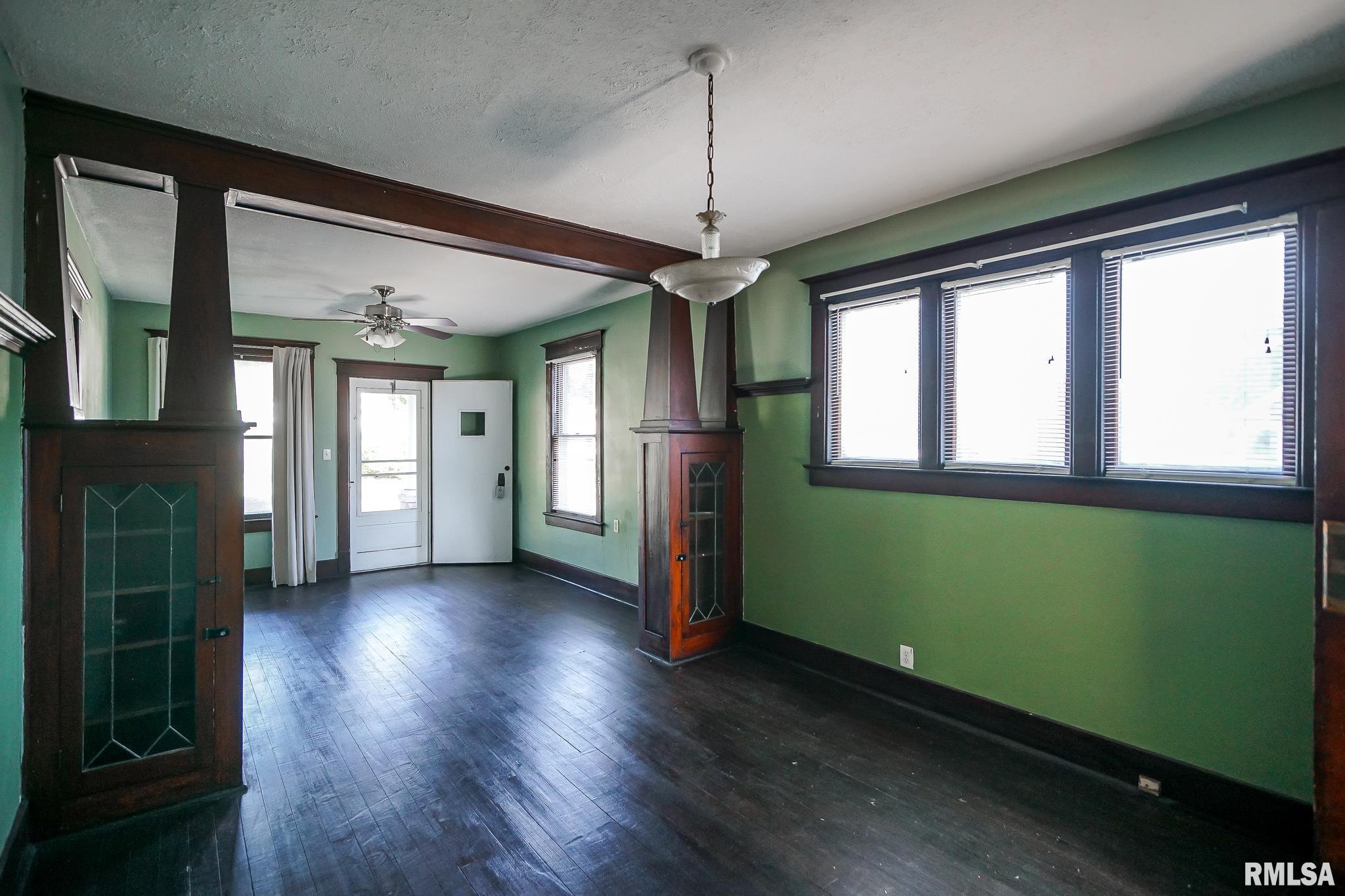 2223 North Sheridan Road Peoria, IL 61604 - Photo 9 of 30