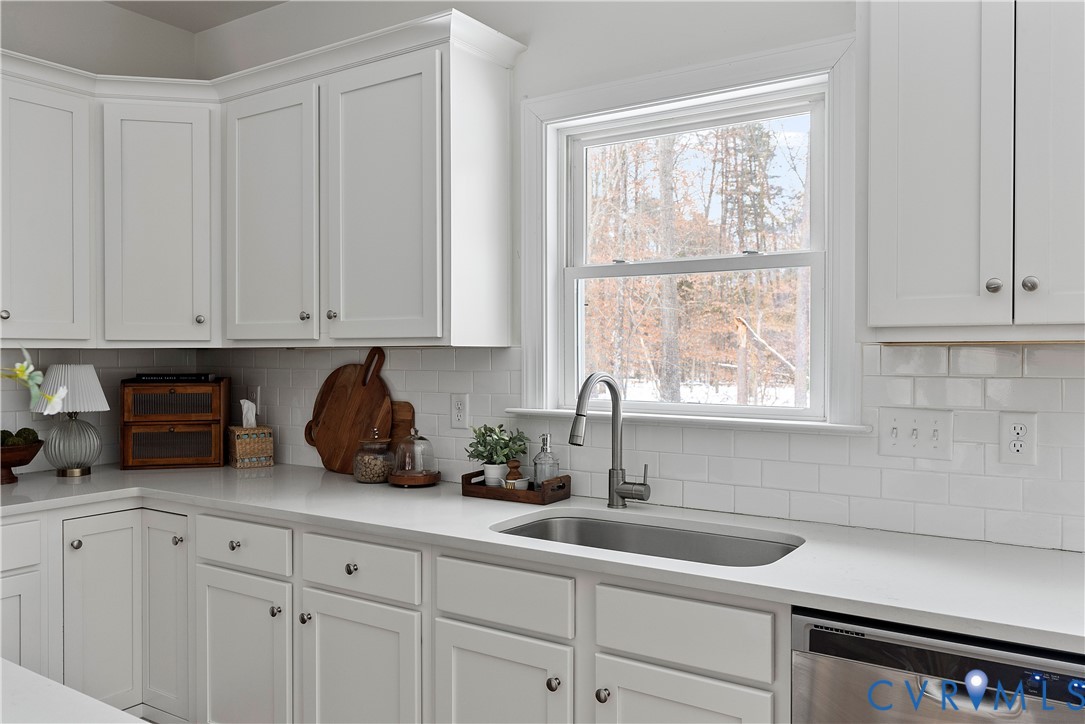 1387 New Town Road Goochland, VA 23063 - Photo 6 of 12 *furnished version of the same model