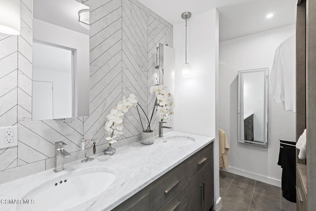 6793 Seawatch Lane Malibu, CA 90265 - Photo 15 of 44