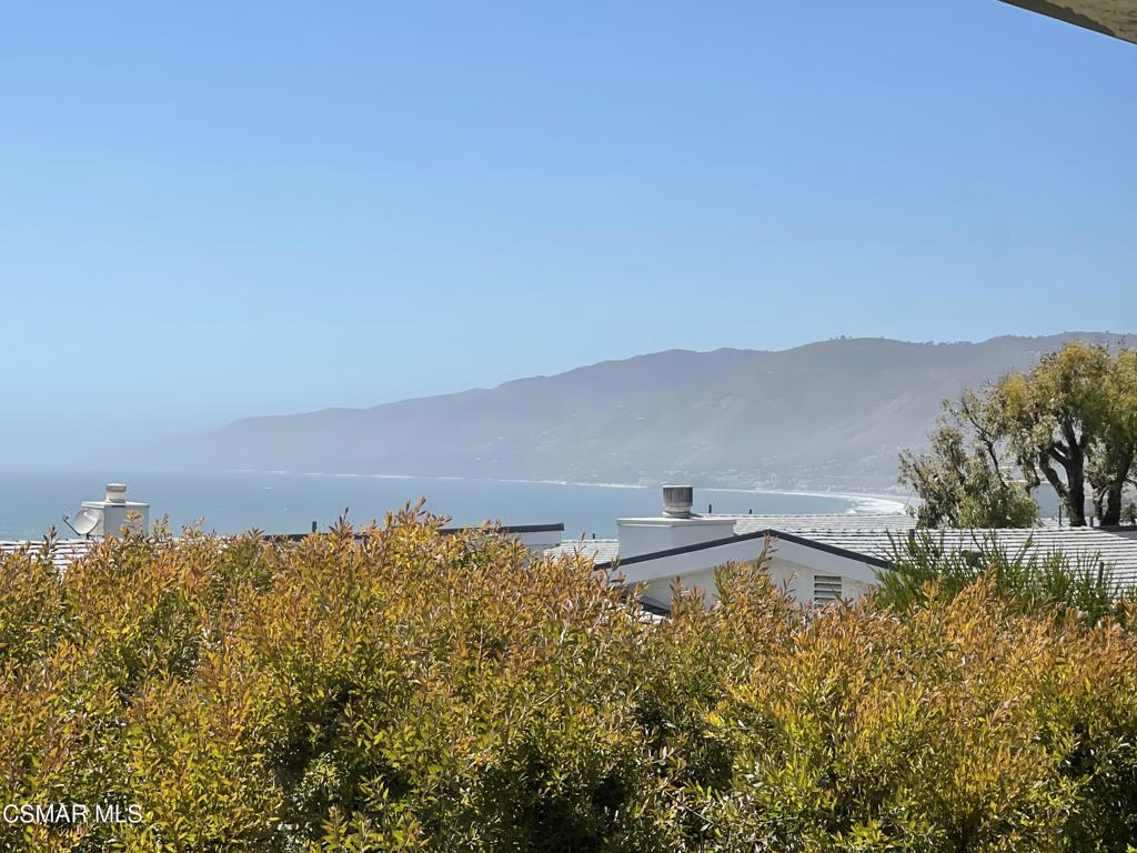 6793 Seawatch Lane Malibu, CA 90265 - Photo 41 of 44