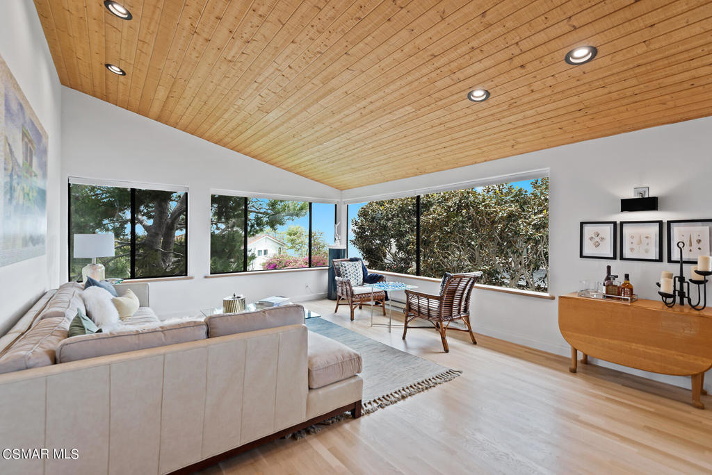 6793 Seawatch Lane Malibu, CA 90265 - Photo 8 of 44