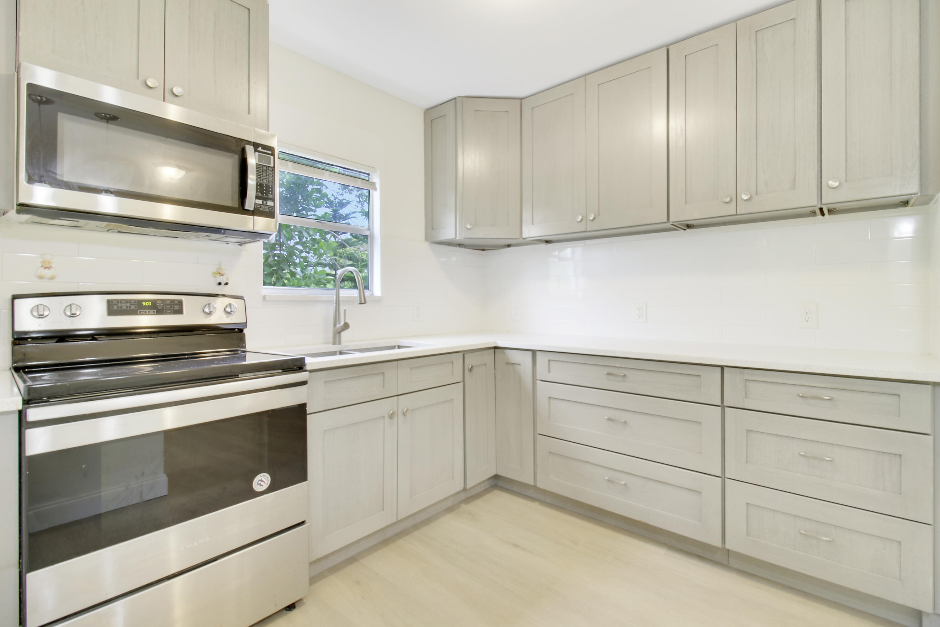 848 Upland Road West Palm Beach, FL 33401 - Photo 3 of 49 Unit 1