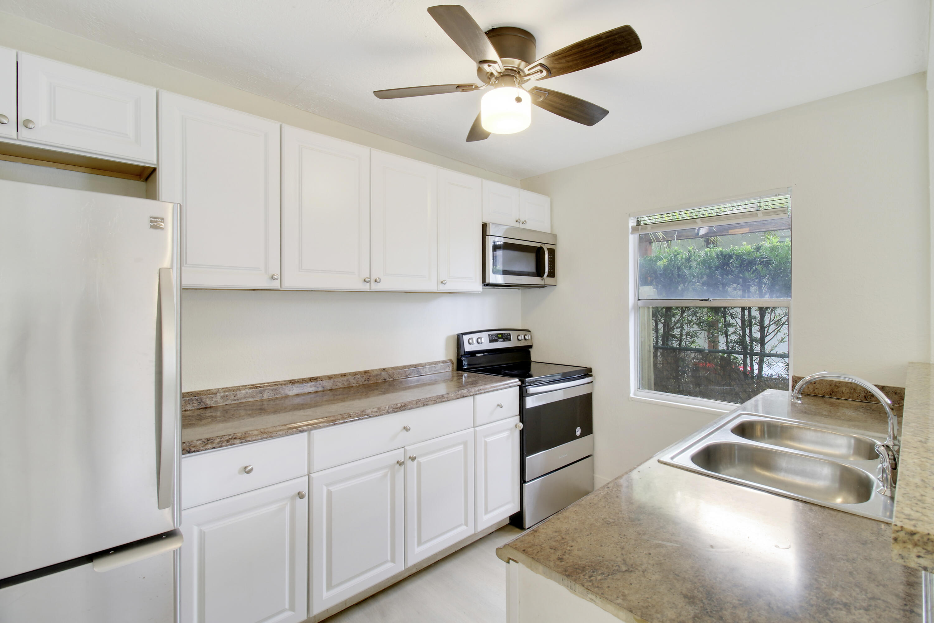 848 Upland Road West Palm Beach, FL 33401 - Photo 31 of 49 Unit 2