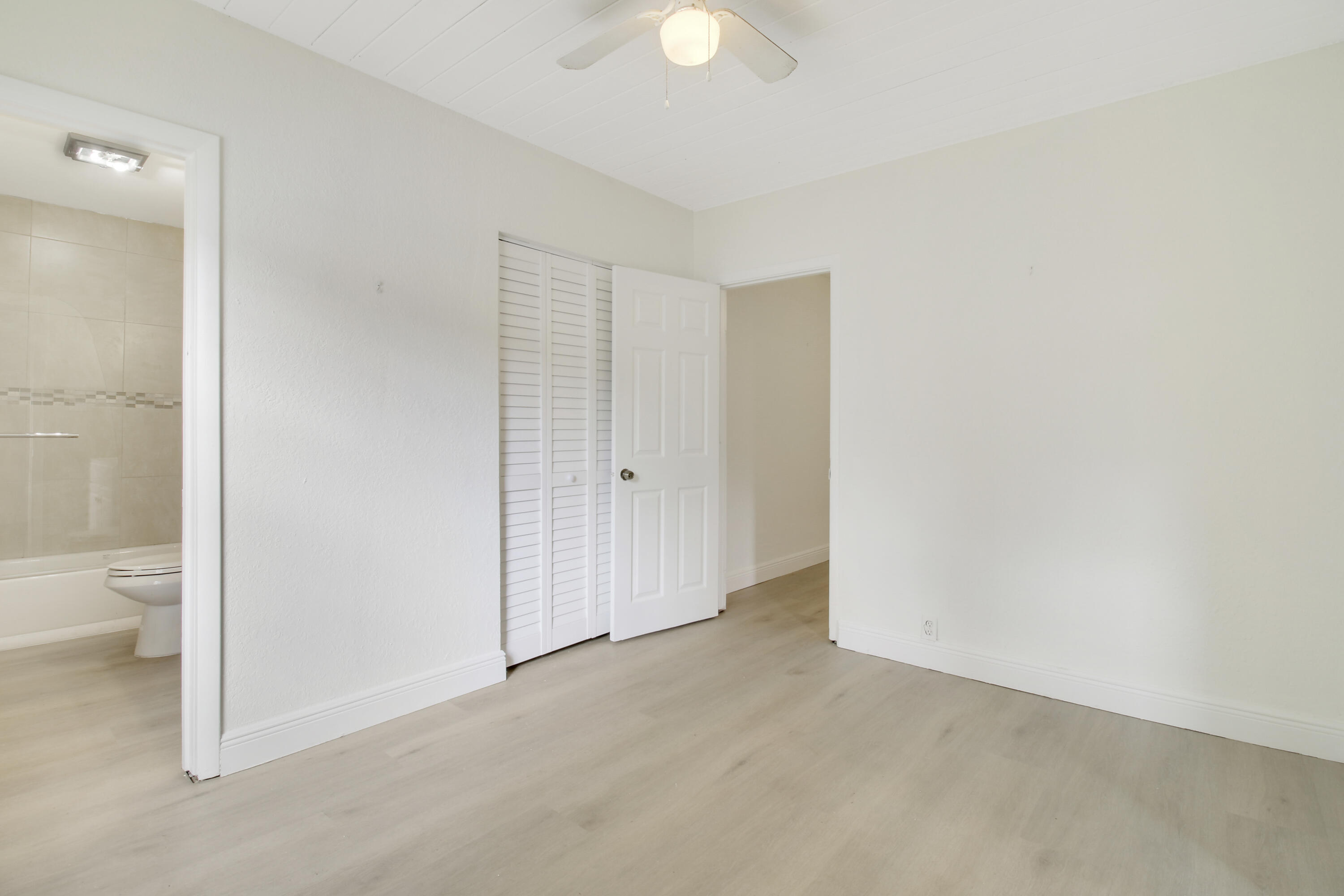 848 Upland Road West Palm Beach, FL 33401 - Photo 34 of 49 Unit 2