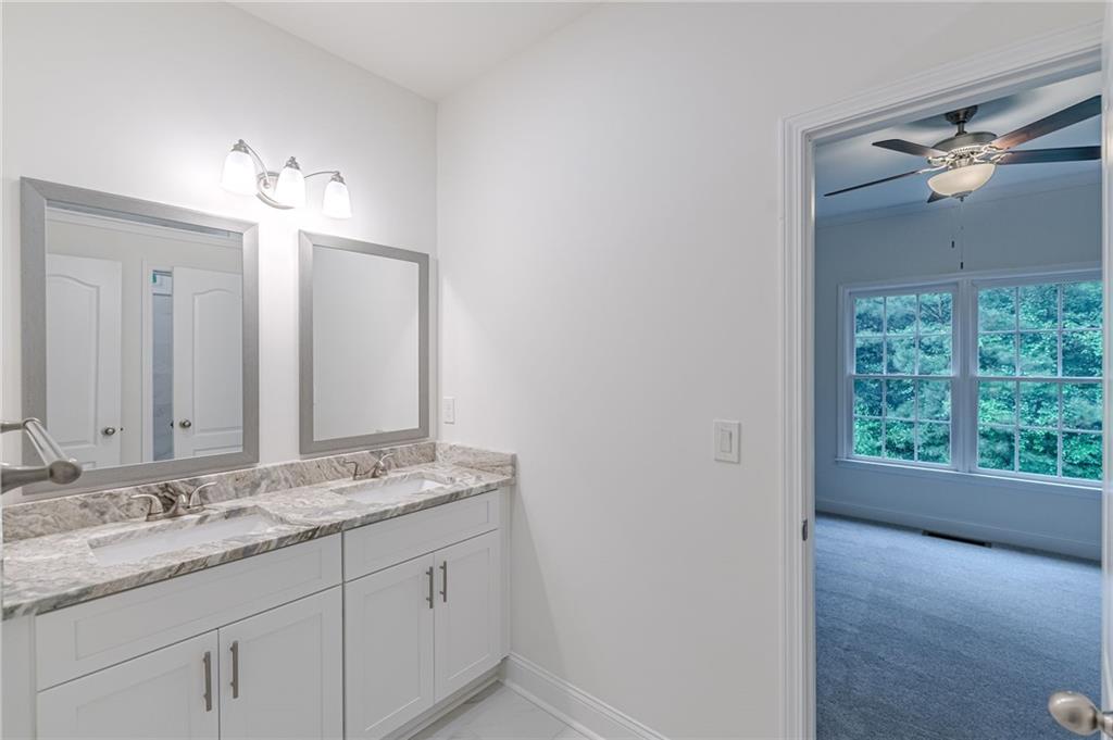 2486 Gable Court Southwest Atlanta, GA 30331 - Photo 11 of 42
