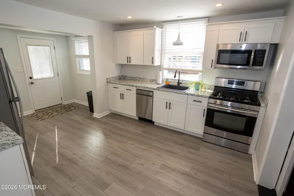 $2,450 | 17 George Road, Toms River, NJ 08753