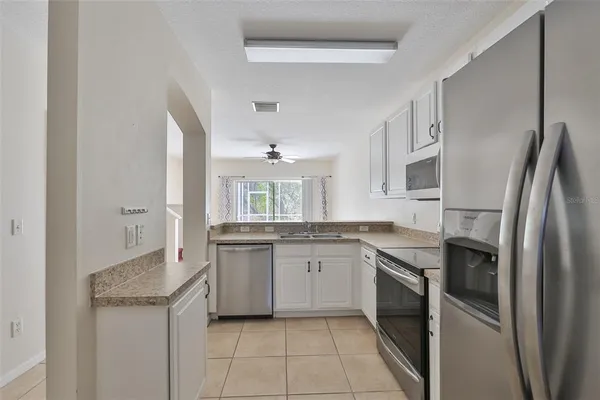 $2,500 | 15843 Fishhawk View Drive, Lithia, FL 33547