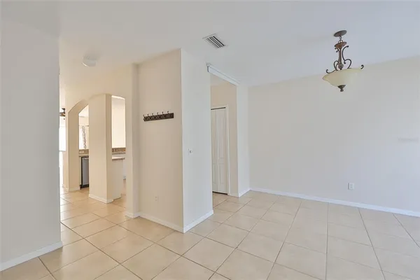 $2,500 | 15843 Fishhawk View Drive, Lithia, FL 33547