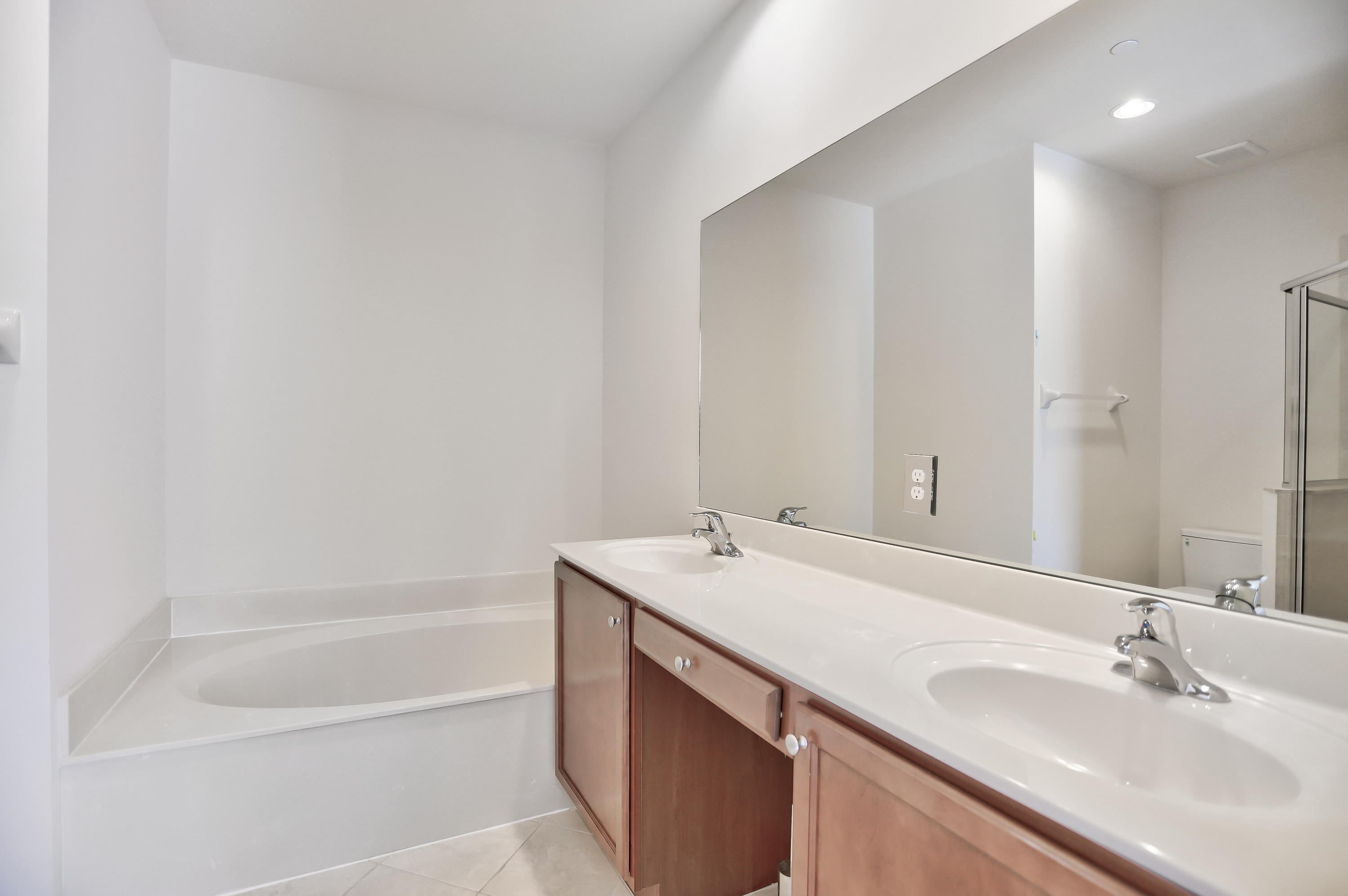 48 Northwest Hawthorne Place Boca Raton, FL 33432 - Photo 11 of 38 IMG_8833_4_5_6_7