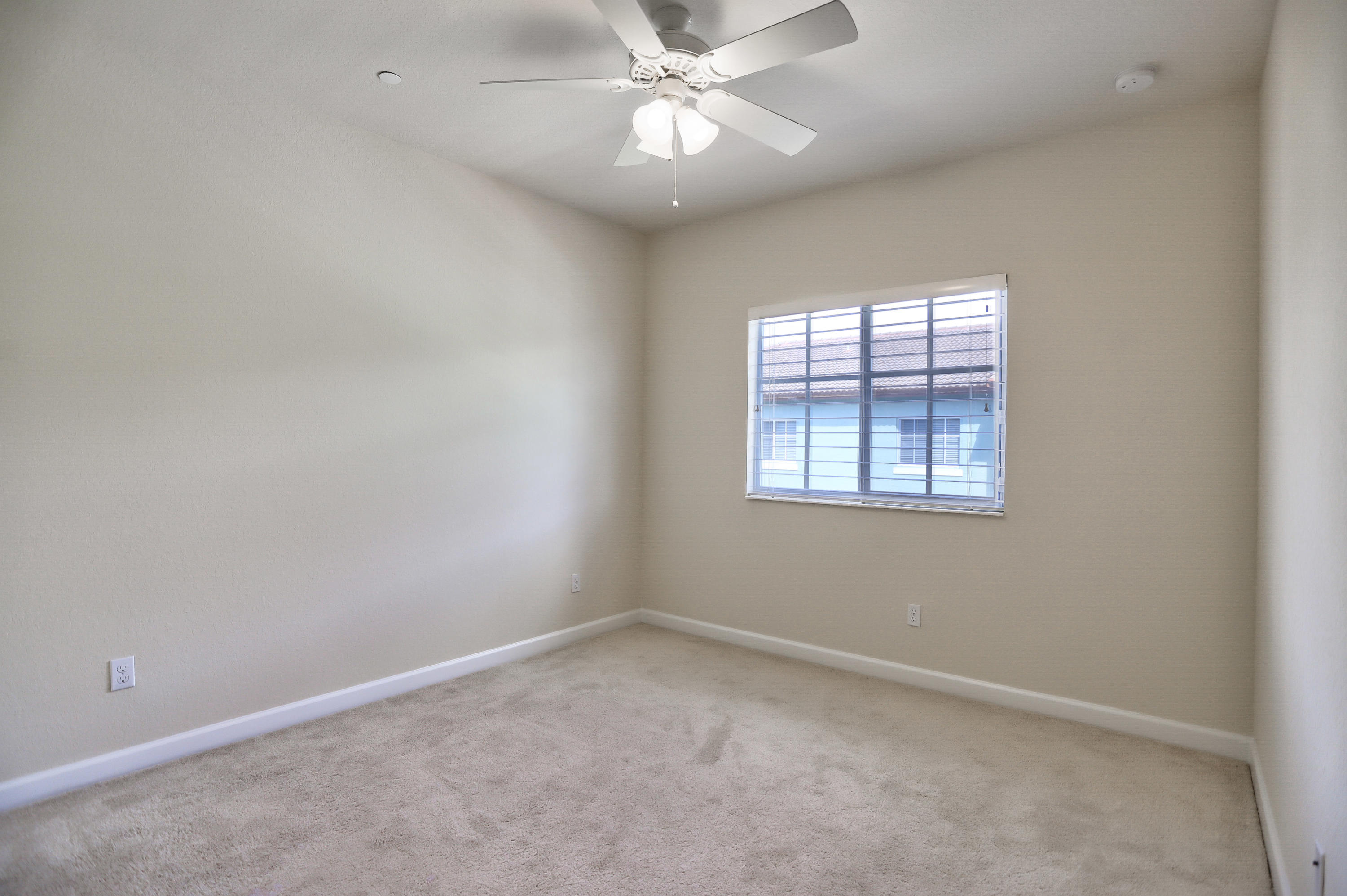 48 Northwest Hawthorne Place Boca Raton, FL 33432 - Photo 16 of 38 IMG_8863_4_5_6_7