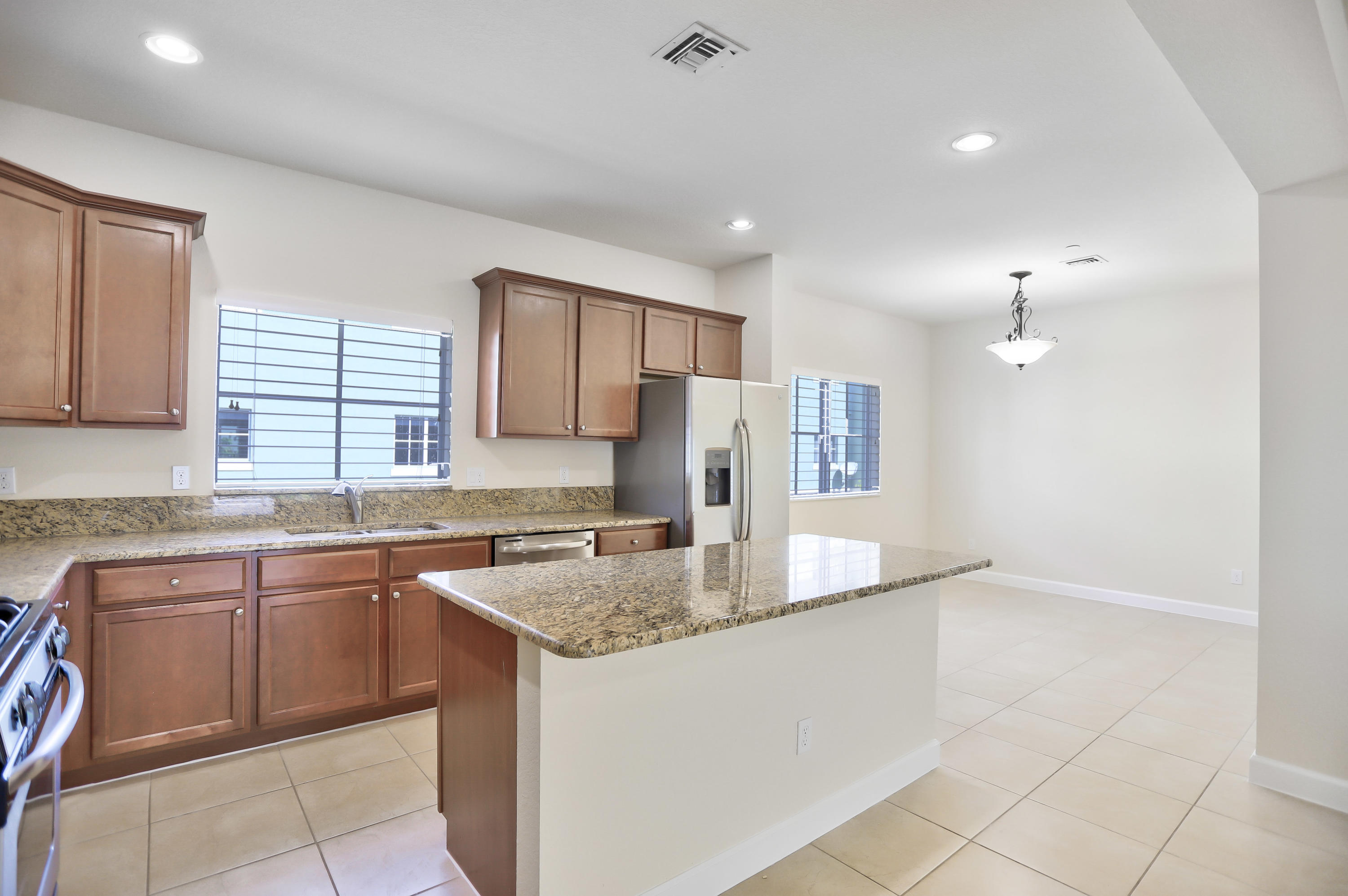 48 Northwest Hawthorne Place Boca Raton, FL 33432 - Photo 20 of 38 IMG_8888_89_90_91_92