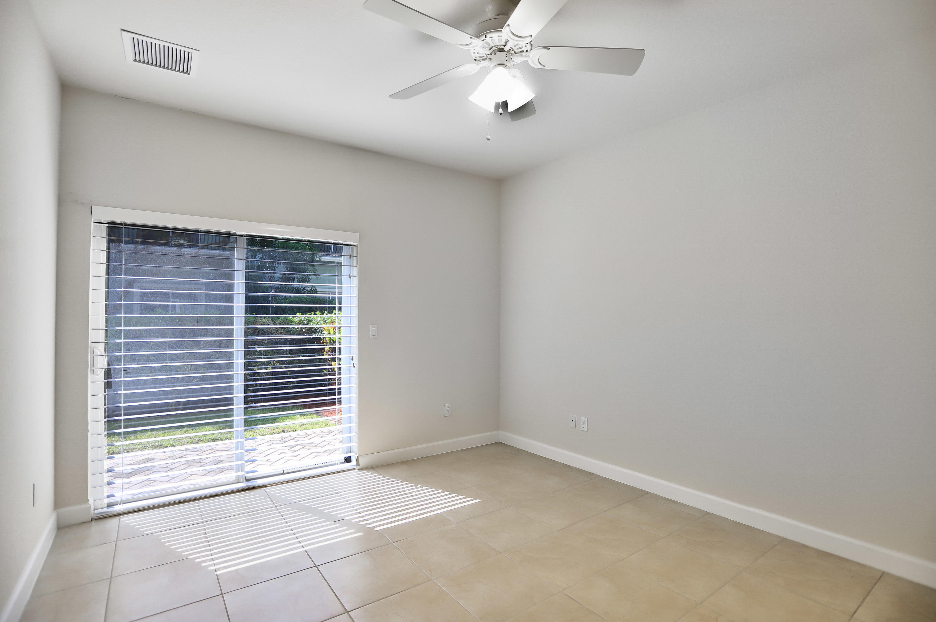 48 Northwest Hawthorne Place Boca Raton, FL 33432 - Photo 31 of 38 IMG_8938_39_40_41_42