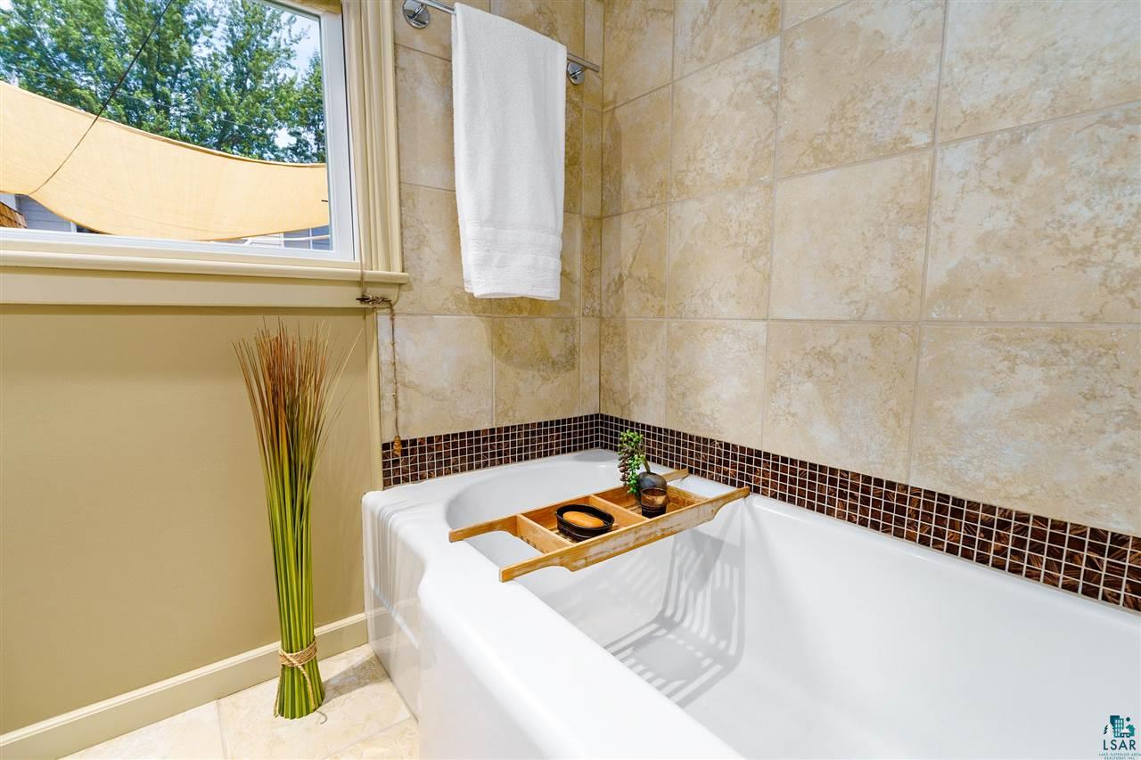 4417 Jay Street Duluth, MN 55804 - Photo 18 of 48 Gallery Image 18