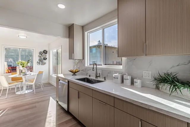 $2,988,000 | 304-308 Redwood Avenue, Redwood City, CA 94061