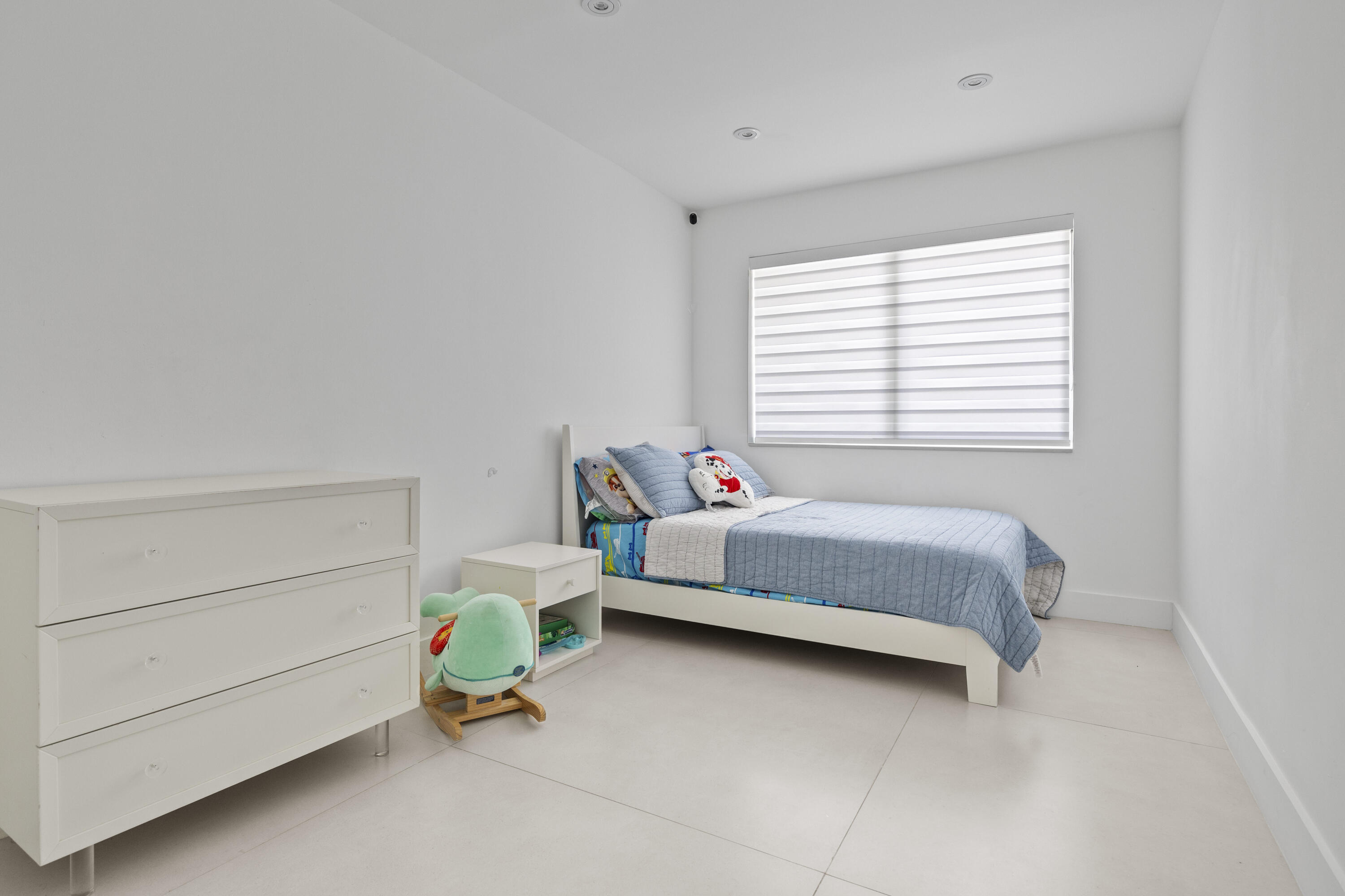 630 Allendale Road Key Biscayne, FL 33149 - Photo 25 of 41 0005