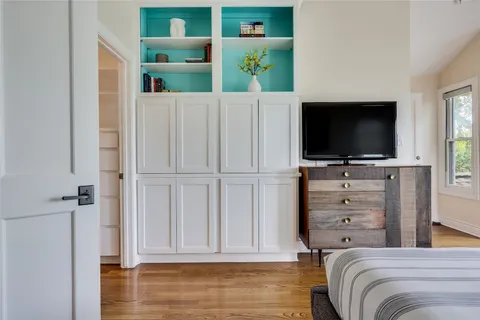 $1,350,000 | 610 Oakland Avenue, Austin, TX 78703