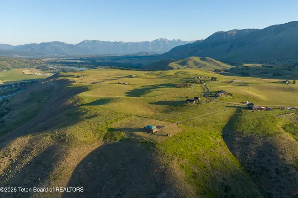 $995,000 | 7555 South Squaw Creek Road, Jackson, WY 83001
