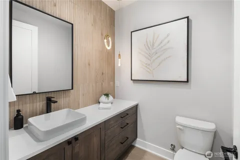 $3,695,990 | 12127 Northeast 65th Street, Kirkland, WA 98033