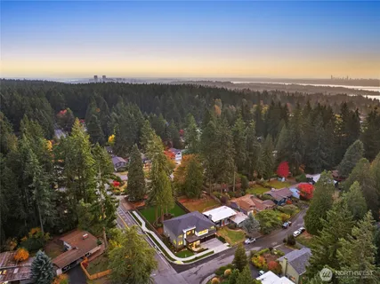 $3,695,990 | 12127 Northeast 65th Street, Kirkland, WA 98033