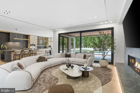 $5,695,888 | 6519 Brawner Street, McLean, VA 22101