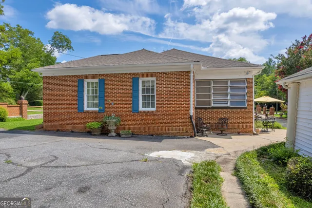 $425,000 | 157 Hartwell Street, Royston, GA 30662