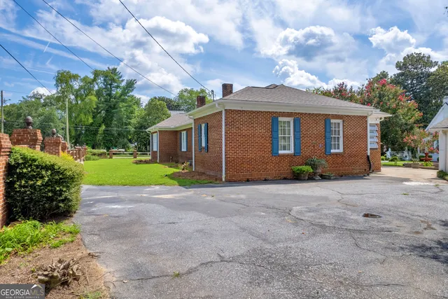 $425,000 | 157 Hartwell Street, Royston, GA 30662