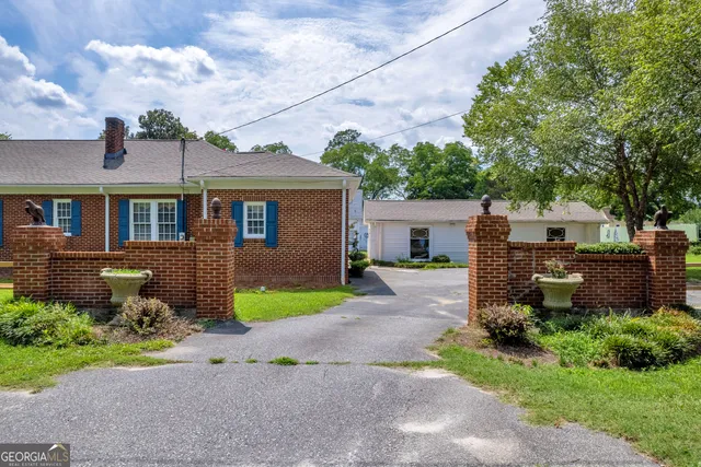 $425,000 | 157 Hartwell Street, Royston, GA 30662