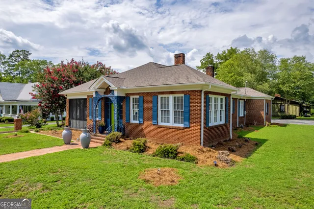 $425,000 | 157 Hartwell Street, Royston, GA 30662
