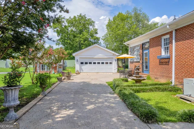 $425,000 | 157 Hartwell Street, Royston, GA 30662